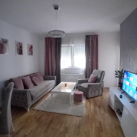 Skyline Apartment Bijeljina Exteriör bild