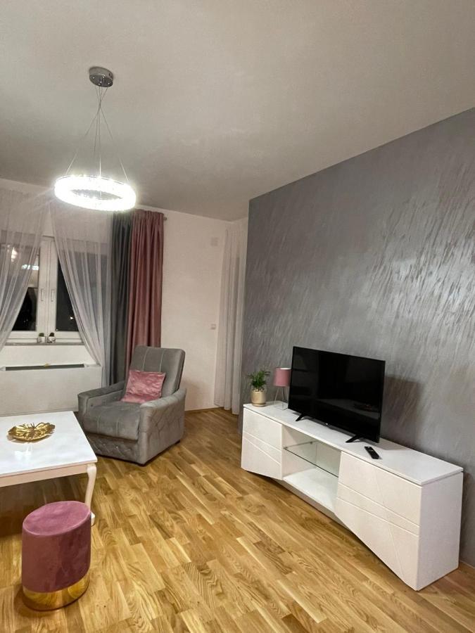 Skyline Apartment Bijeljina Exteriör bild