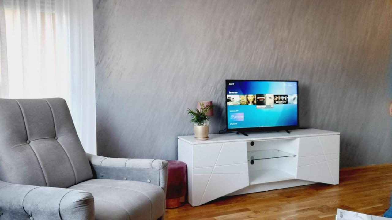 Skyline Apartment Bijeljina Exteriör bild